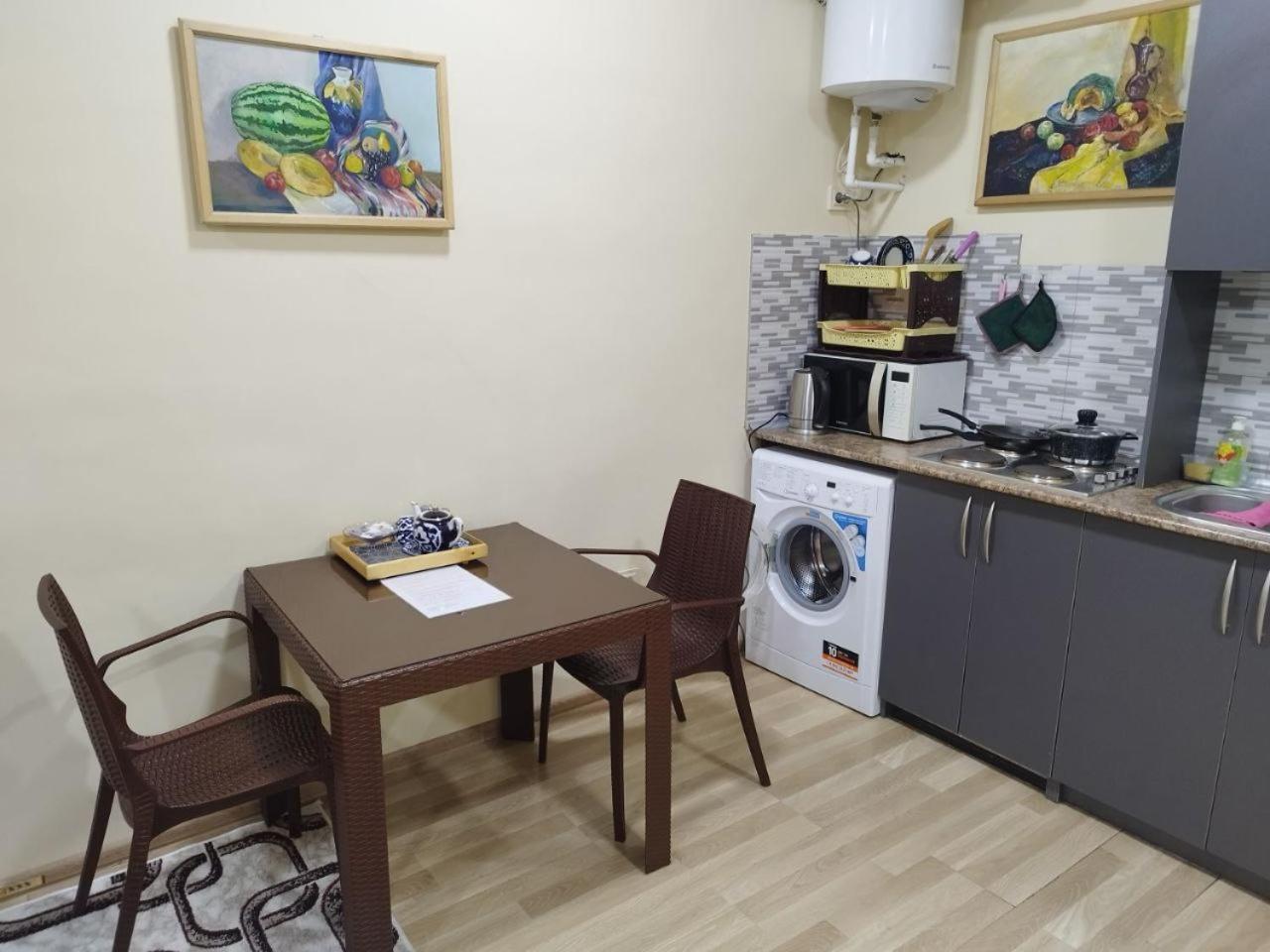 Studio - Jonika Tashkent Luaran gambar